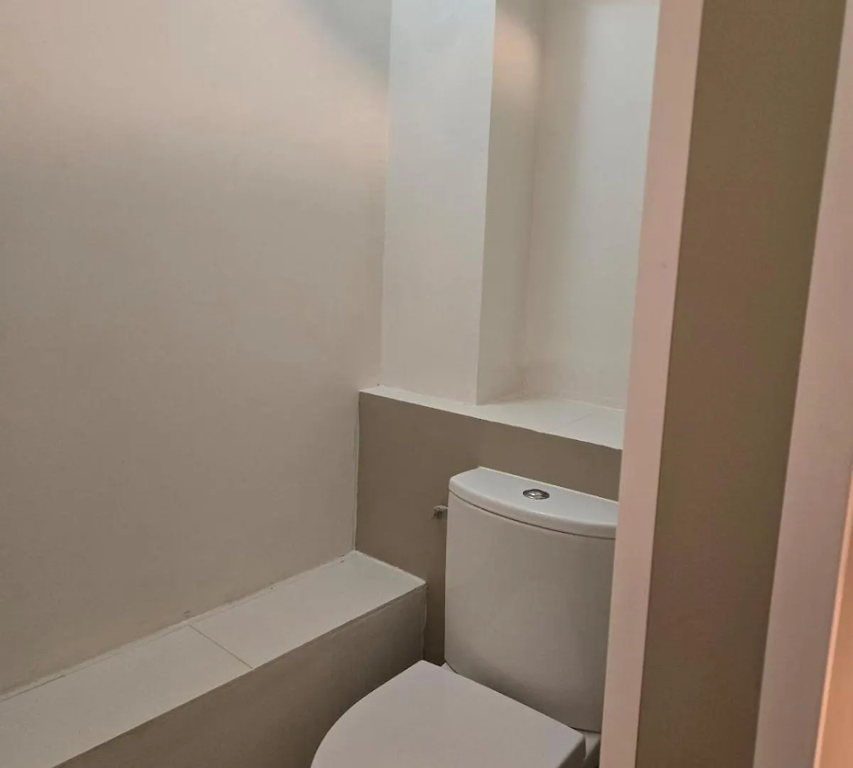 Studio Atypique Jacuzzi تارْب 0*,  فرنسا
